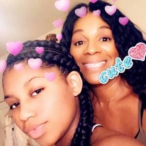 Meet your Posher, Valerie